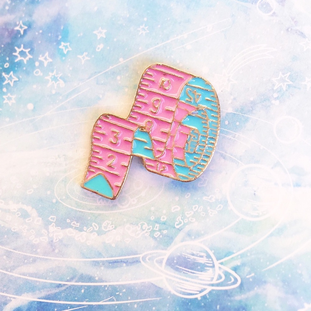✨ Measuring Tape Pin ✨ - Picture 4 of 5